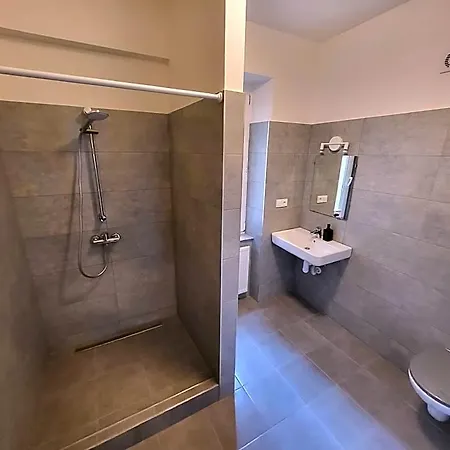 فندق Apartma Beatrice 4*